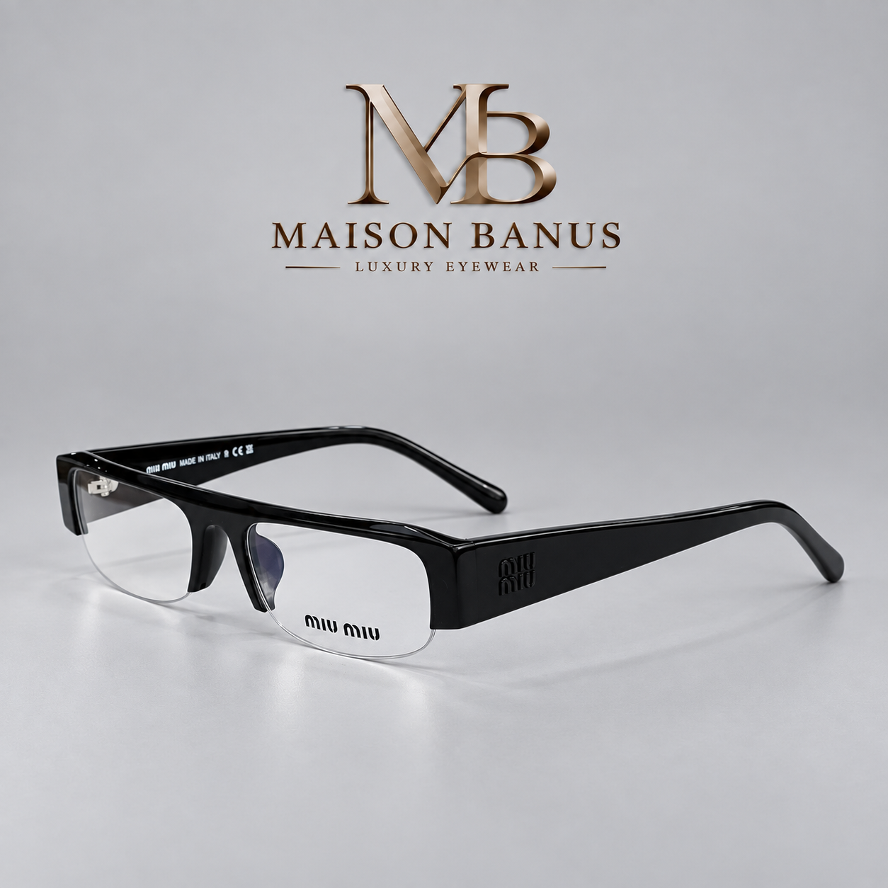 MM09 - Black logo glass